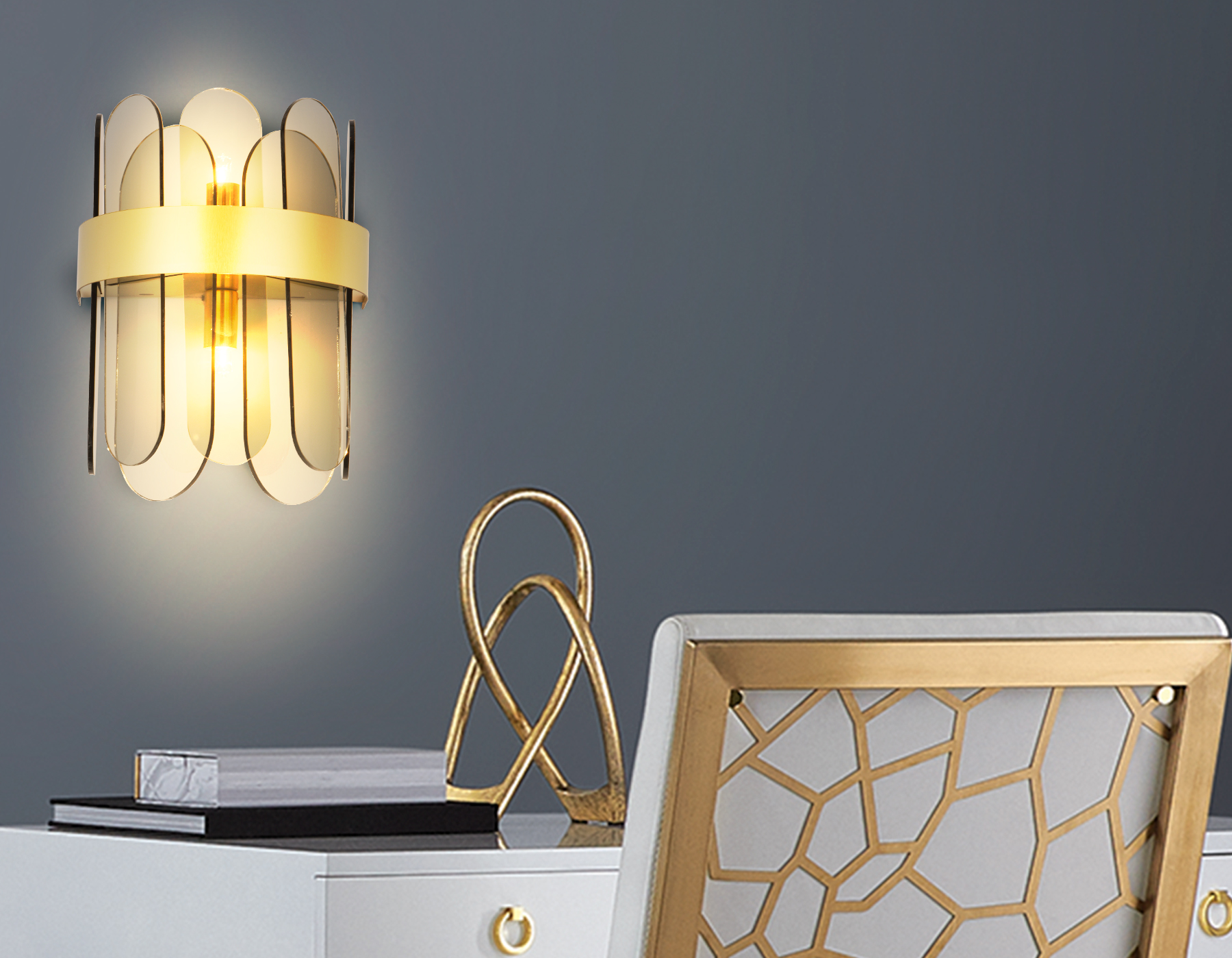 Настенный светильник с хрусталем Ambrella TR5348/2 GD/SM золото/дымчатый G9/2 max 40W 270*200*140