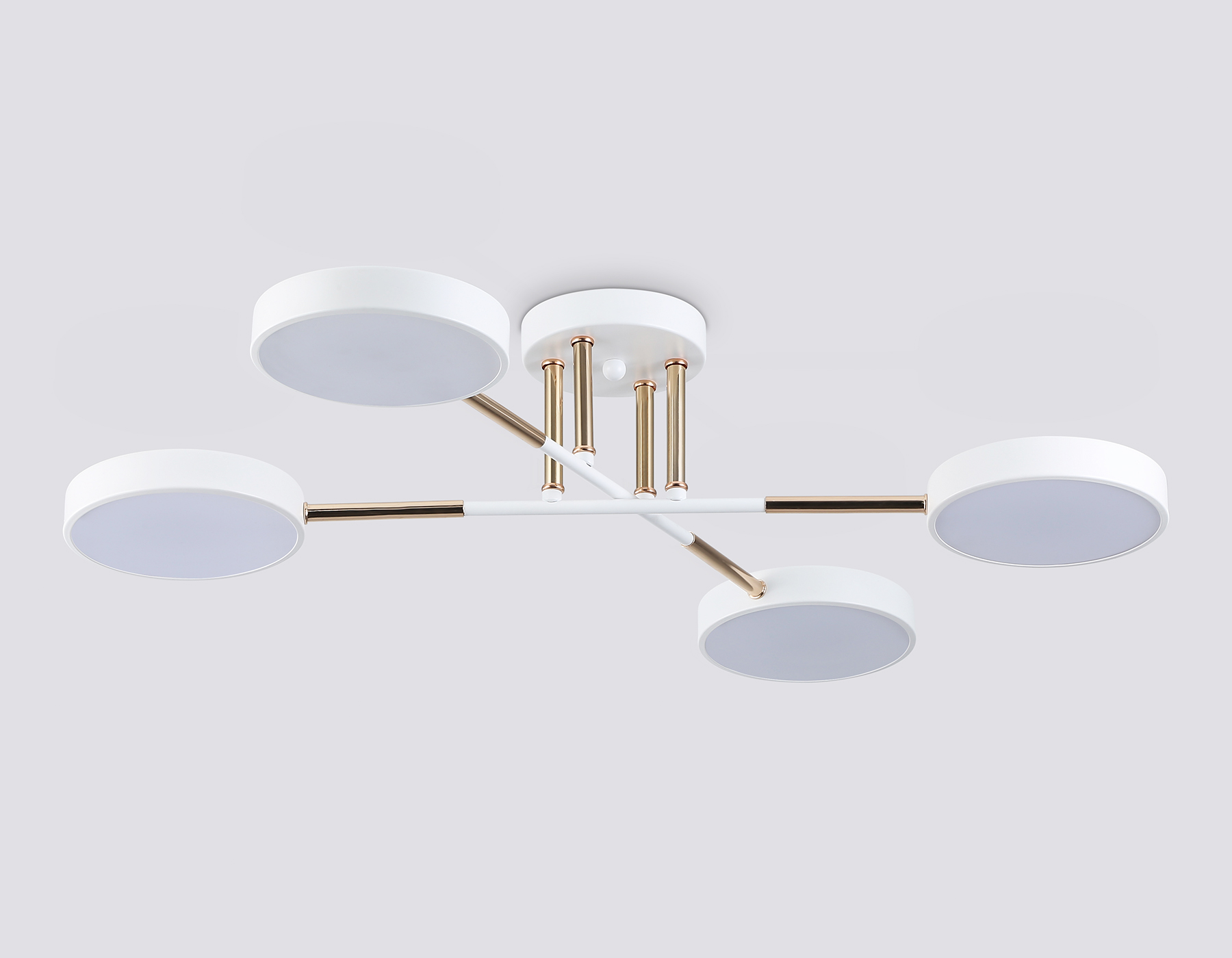FL516331/4 WH/FGD белый/золото 72W 3000-6000K 610*410*140 (без ПДУ) FL516331/4 WH/FGD белый/золото 72W 3000-6000K 610*410*140 (без ПДУ)