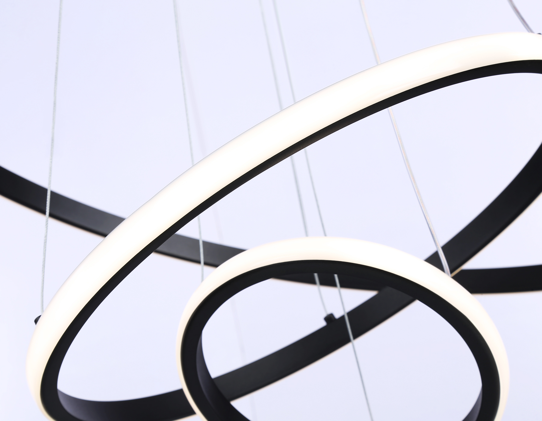 Подвесной светильник Ambrella FL40821/3 BK черный 4200K 56W D200/400/600*1300 (Без ПДУ)