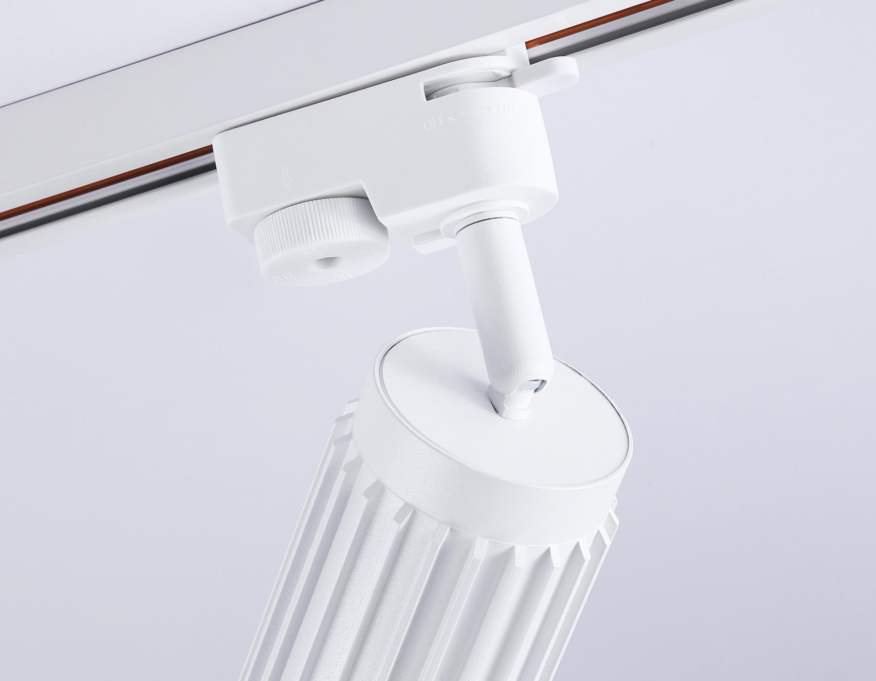 Трековый светильник Ambrella GL5157 WH белый GU10 D60*120