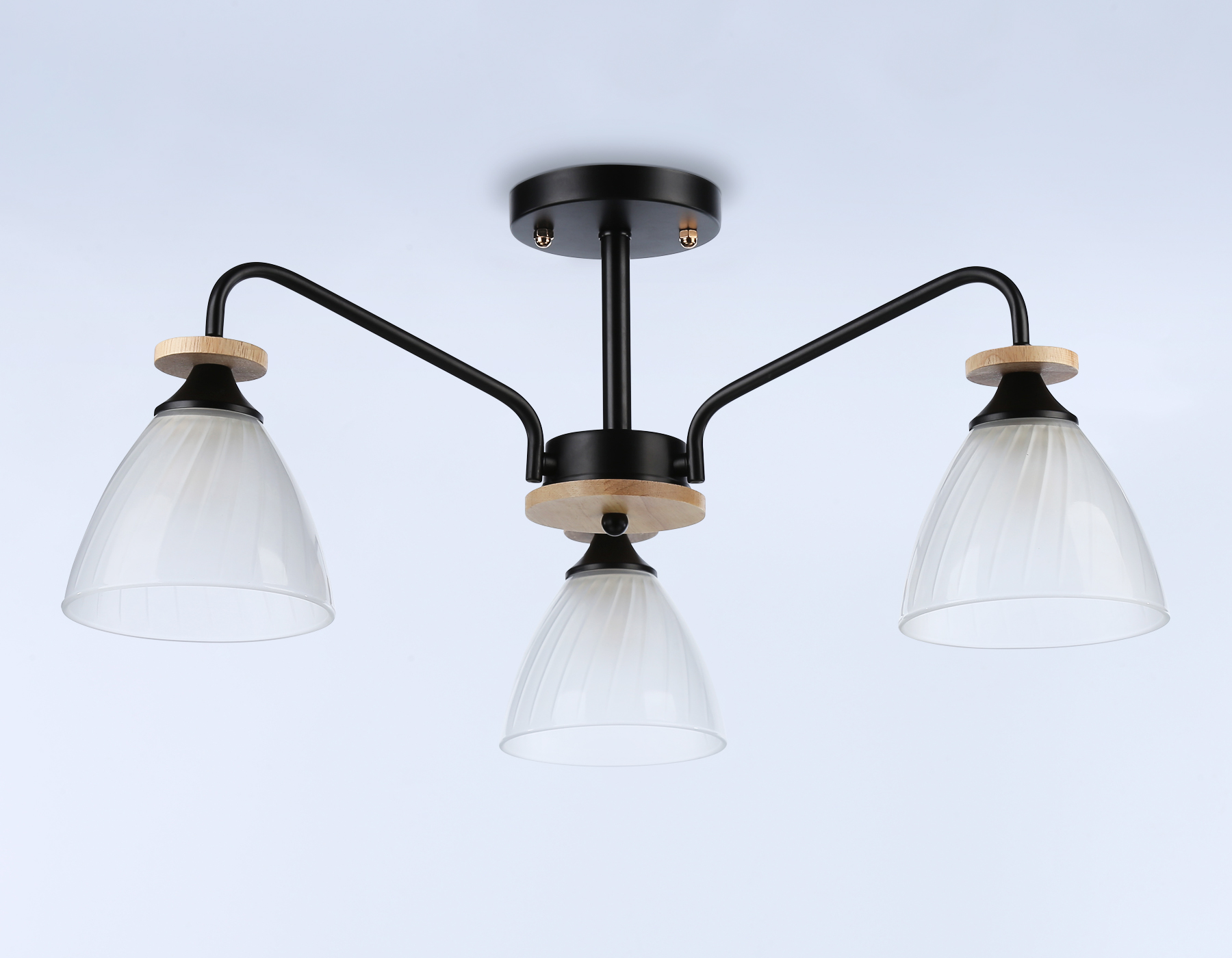 Светильник подвесной Ambrella TR9564/3 BK/FR черный/белый матовый E27/3 max 40W D620*250