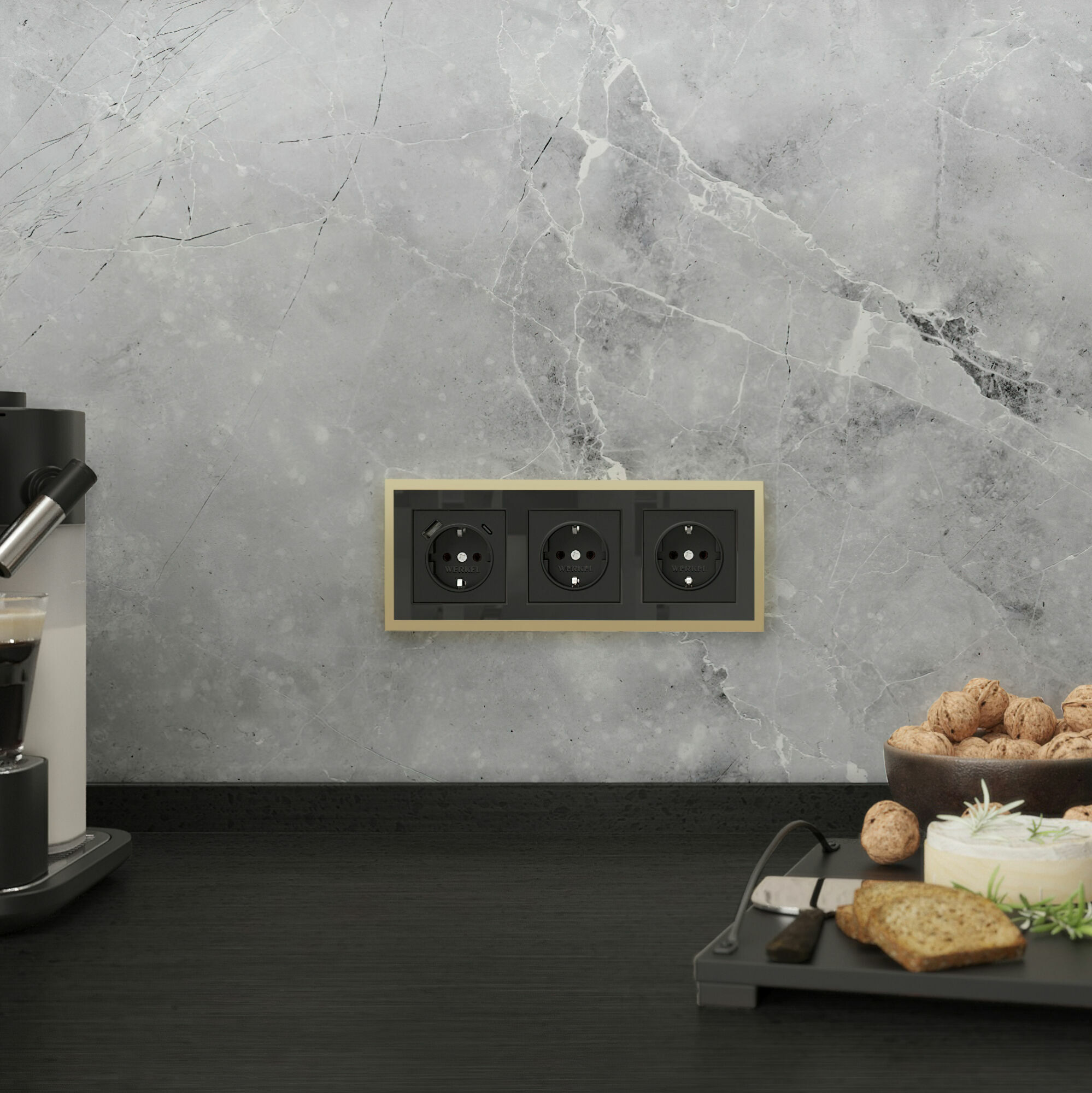 Рамка на 3 поста Baguette Werkel (черный/латунь) W0032852