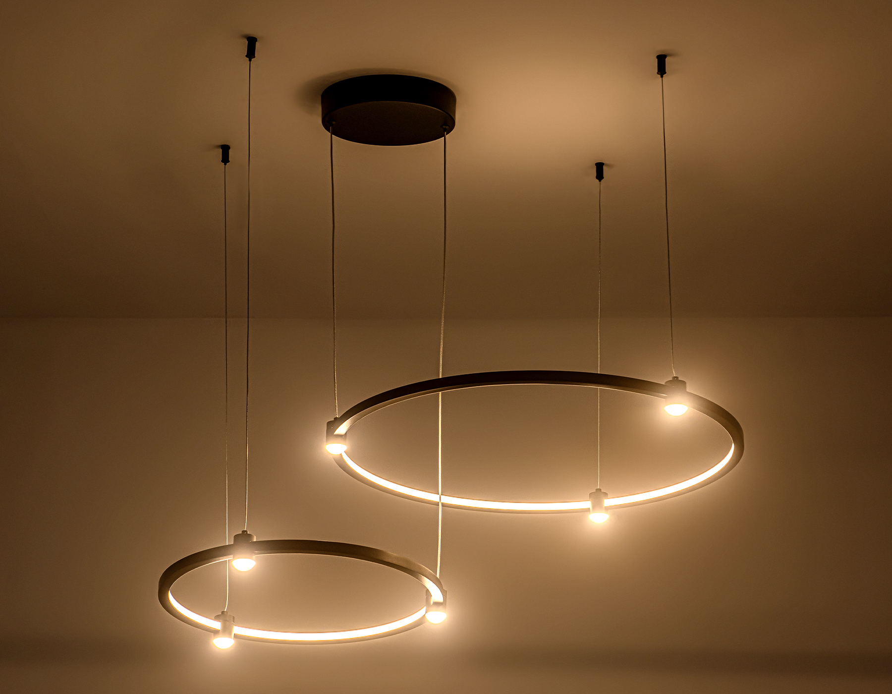 Подвесной LED светильник FL5525/2+6 BK черный 45W 3000K/4200K/6400K D600/400*1300 (без ПДУ)