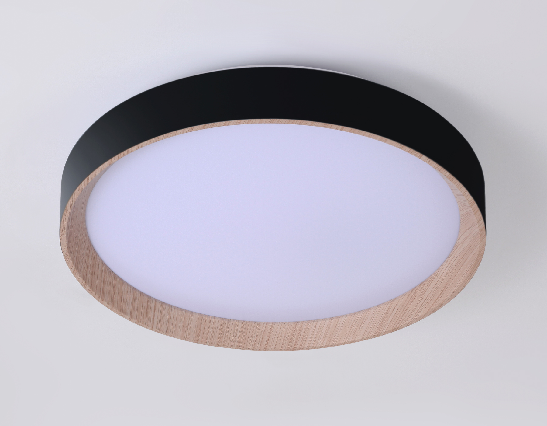 Потолочный светильник Ambrella FZ1324 BK/LWD черный/светлое дерево IP20 41W D390*70 (ПДУ ИК)