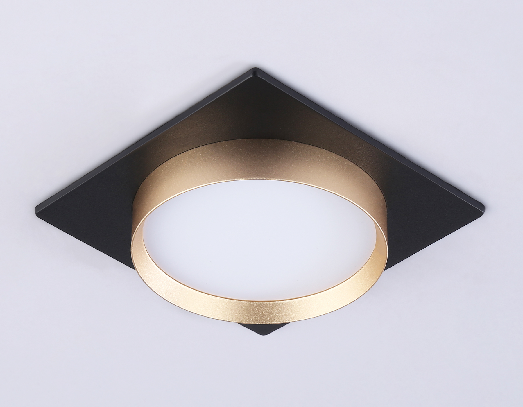 TN5232 BK/GD черный/золото GX53 max 12W 110*110*35