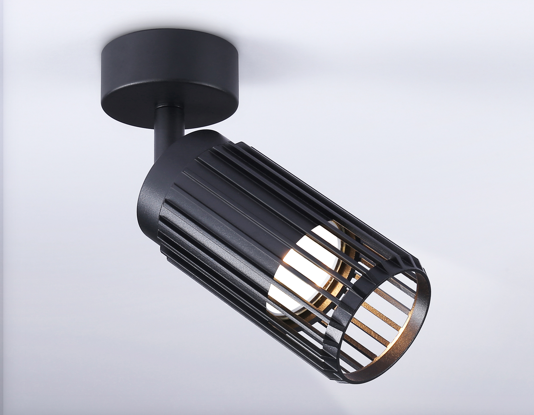 Накладной поворотный спот Ambrella TN51679 BK черный GU10 D60*120 Накладной поворотный спот Ambrella TN51679 BK черный GU10 D60*120