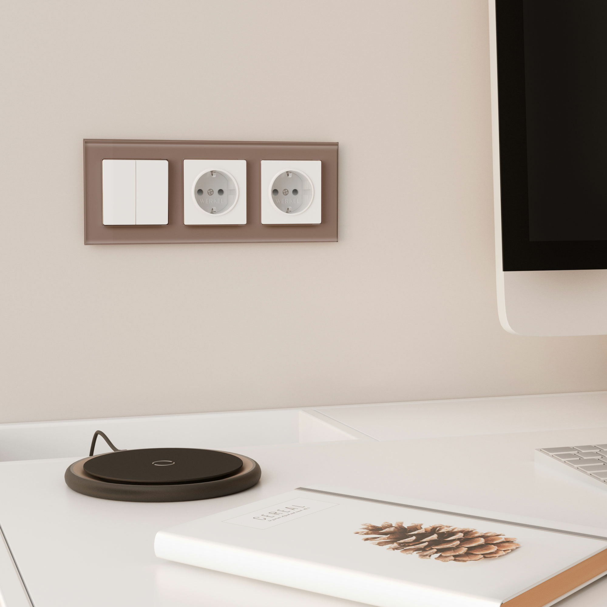 Рамка на 3 поста Favorit Werkel (латте, стекло) W0031142