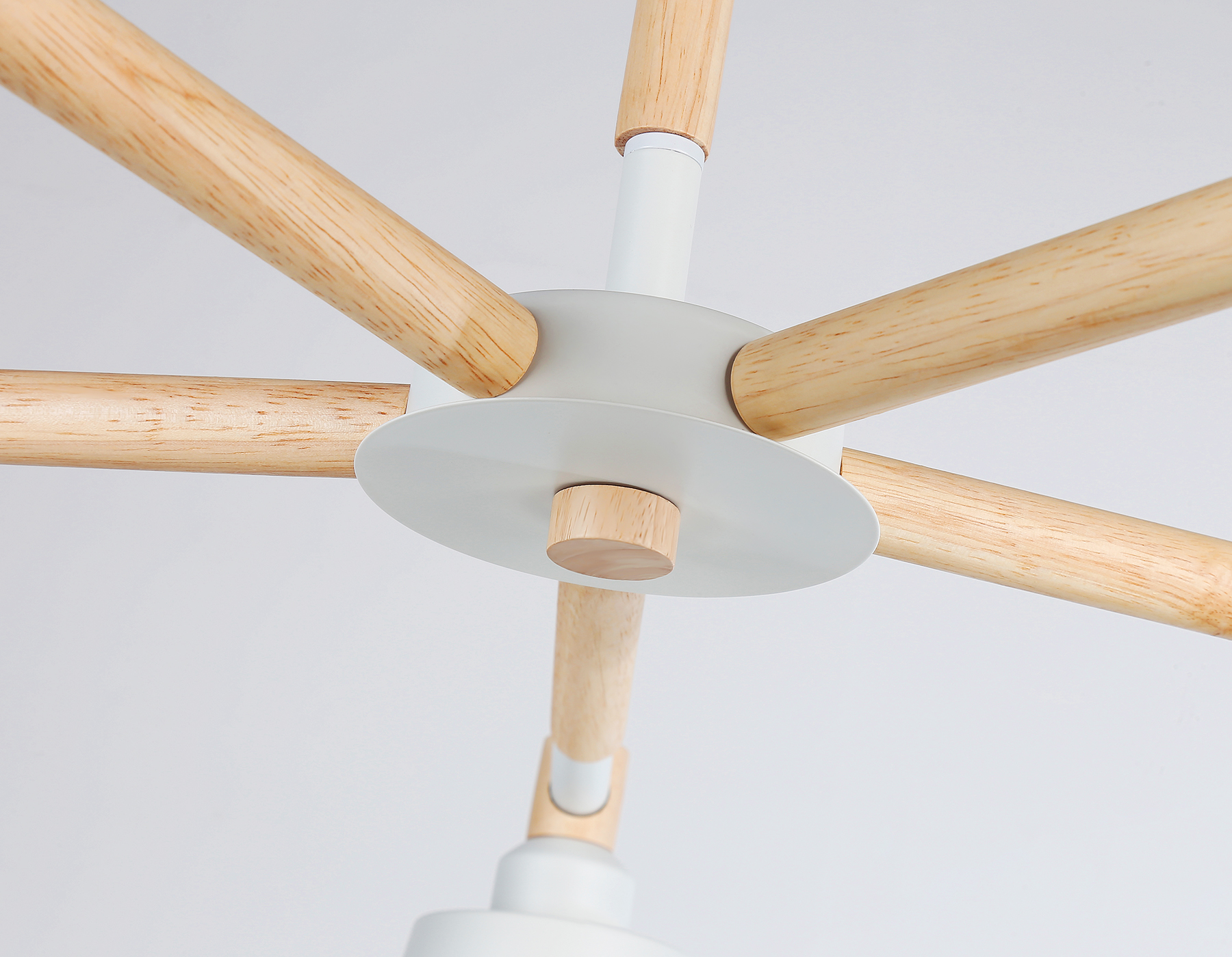 TR82208/5 WH/LW белый/светлое дерево E27/5 max 40W D780*430