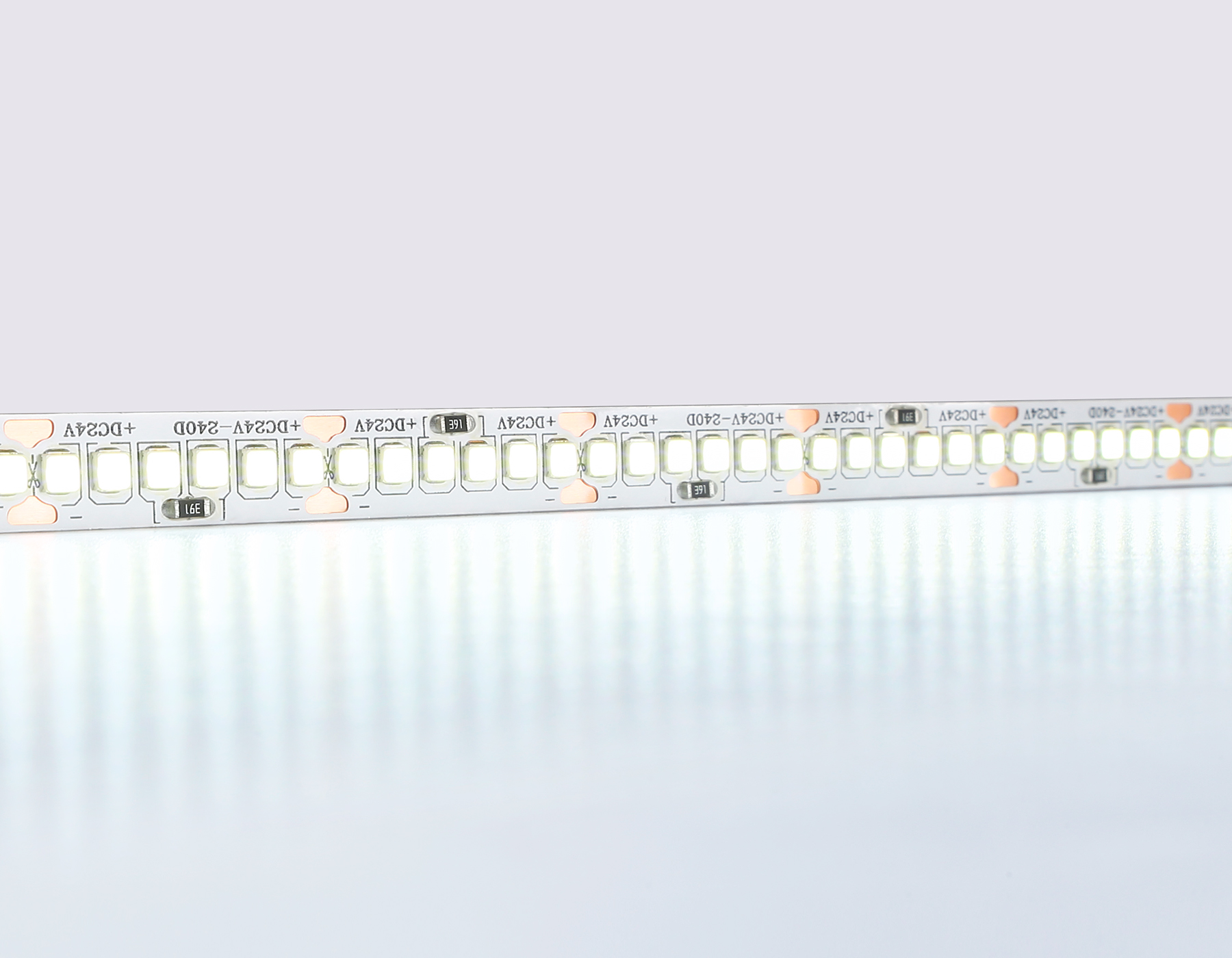 GS3303 2835 240Led/ 18W m/ 24V IP20 6500K/ 5000*10*1.2mm (2 конт.)
