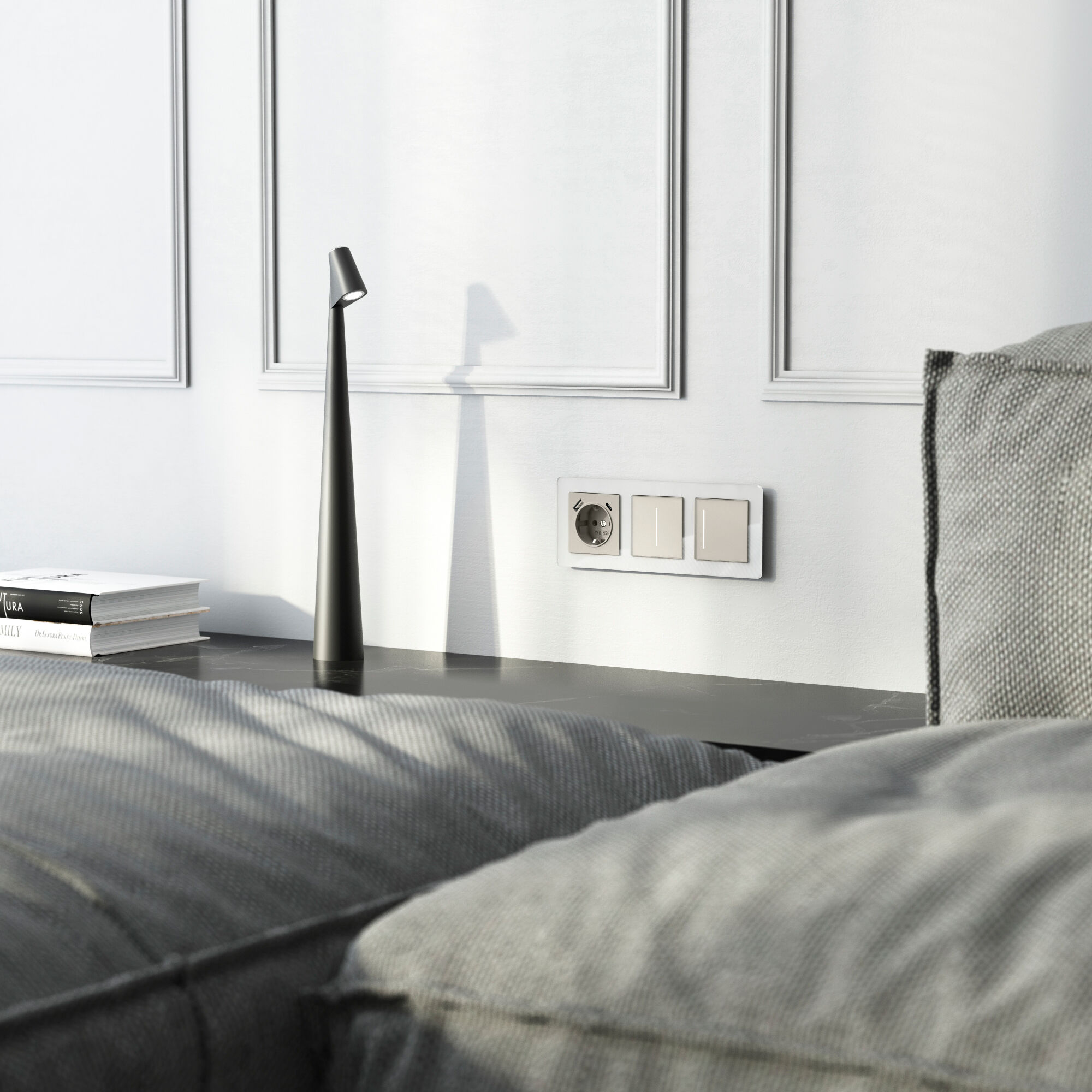 W1271704/ Розетка с заземлением, шторками и USB тип A+C (дымчатый) W1271704