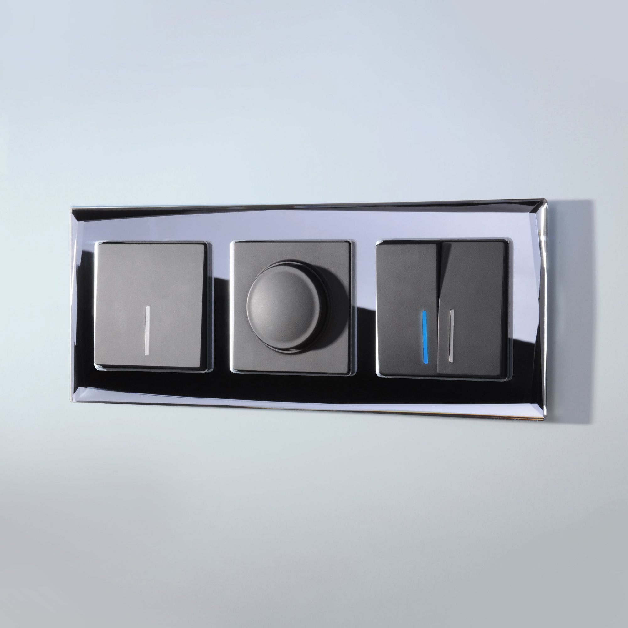 Рамка WERKEL Diamant на 3 поста (черный) WL08-Frame-03 / W0031208 / a029845