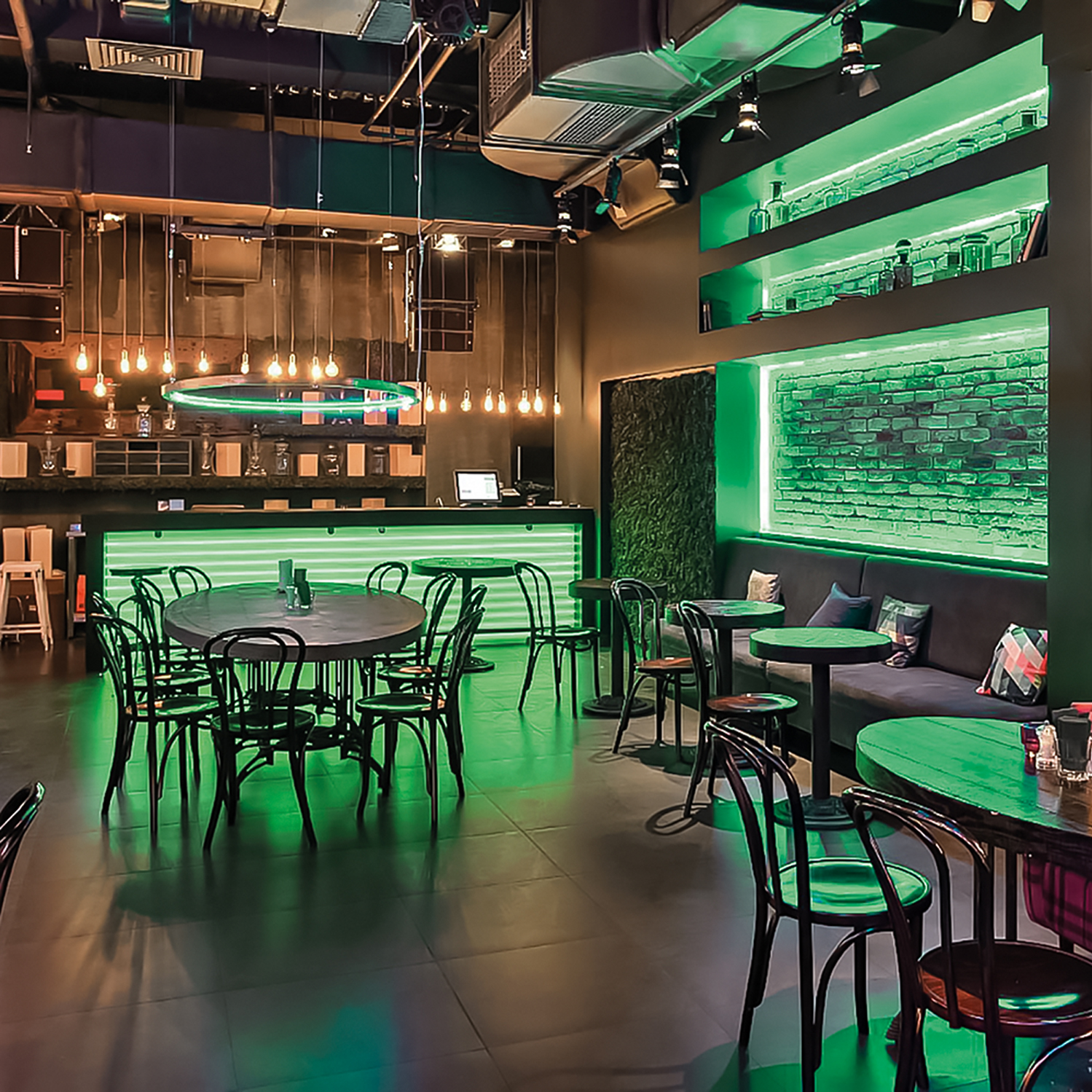 Cветодиодная LED лента Feron LS604, 60SMD(2835)/м 4.8Вт/м  5м IP65 12V зеленый Cветодиодная LED лента Feron LS604, 60SMD(2835)/м 4.8Вт/м  5м IP65 12V зеленый