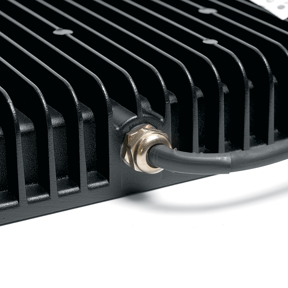 Светодиодный прожектор Feron LL-925 IP65 250W 6400K Светодиодный прожектор Feron LL-925 IP65 250W 6400K