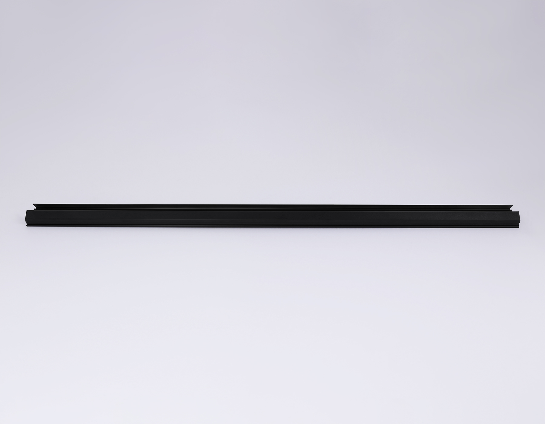 GL7132 BK черный корпус в натяжной потолок 3000*62*30