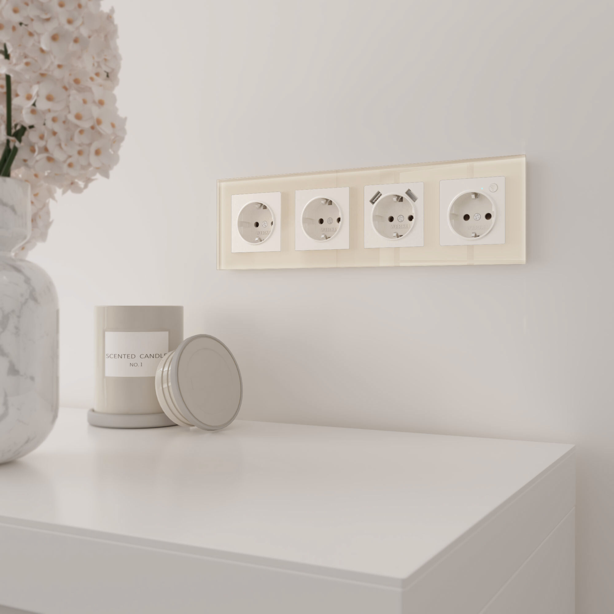 Рамка на 4 поста Favorit Werkel (молочный, стекло) W0041141