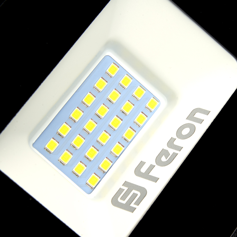 Светодиодный прожектор Feron с датчиком LL-907 IP44 30W 6400K Светодиодный прожектор Feron с датчиком LL-907 IP44 30W 6400K