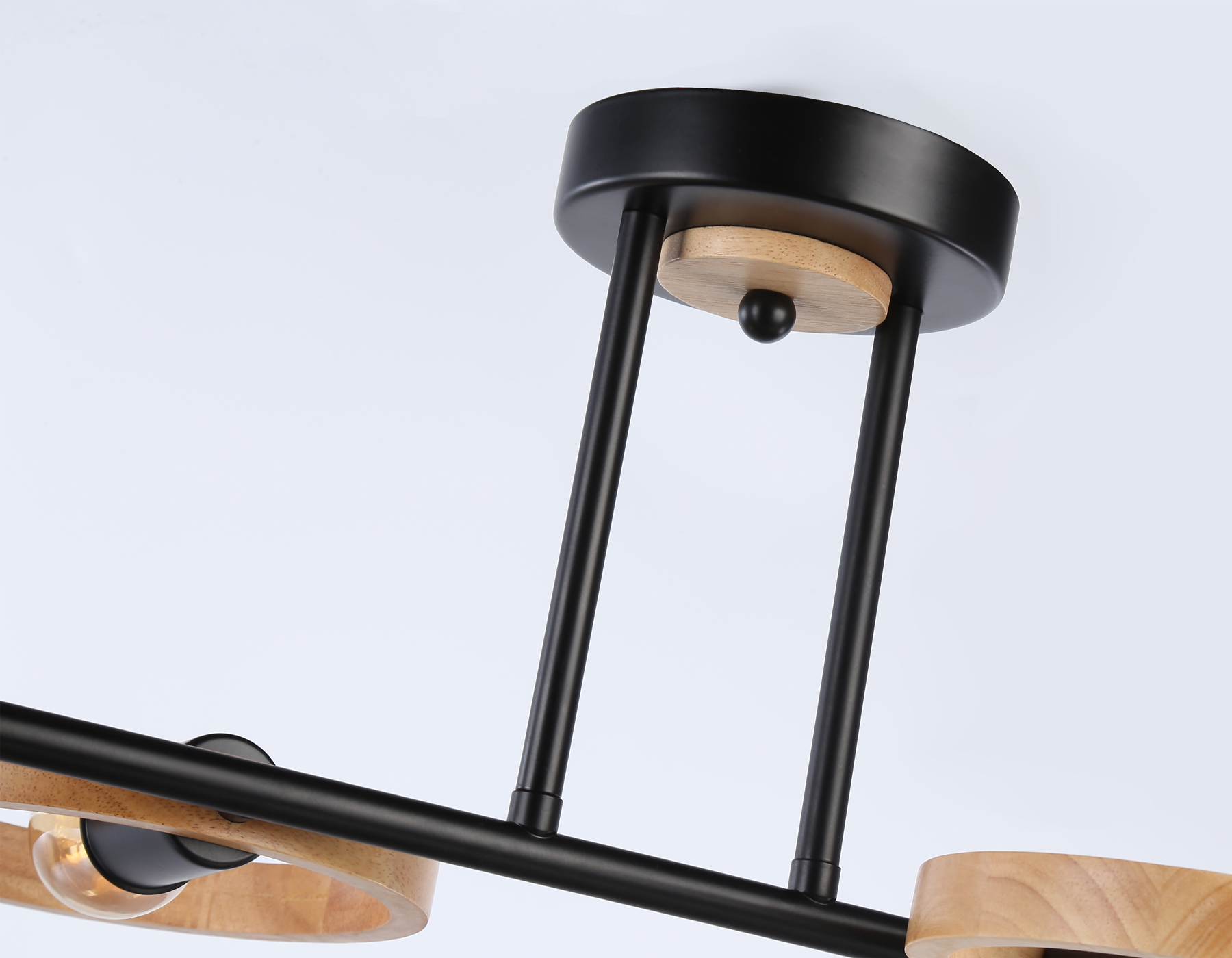 TR8248/4 BK/LWD черный/светлое дерево E27/4 max 40W 840*360*220