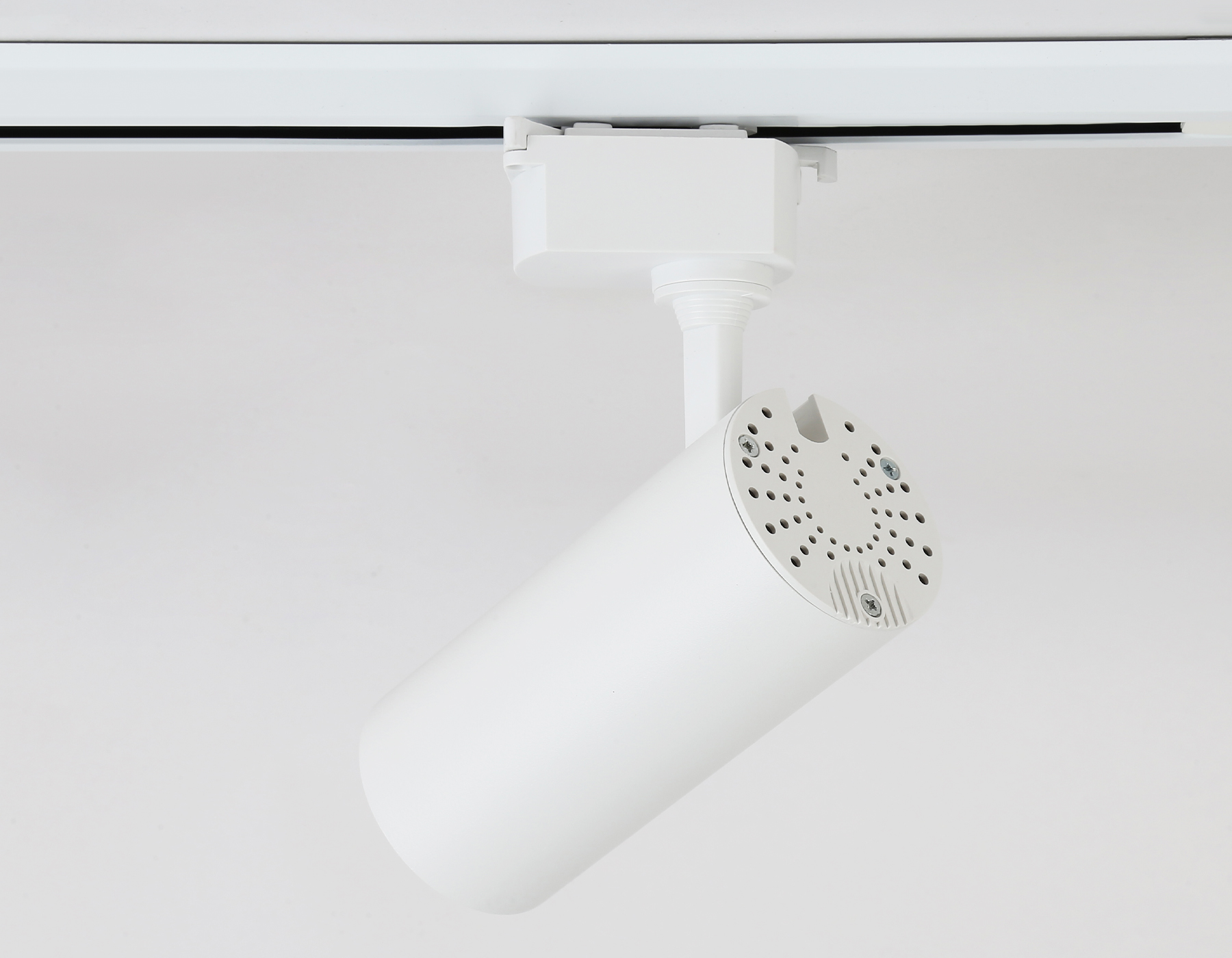 Светильник трековый Ambrella GL5821 WH белый LED 15W 4200K 24°