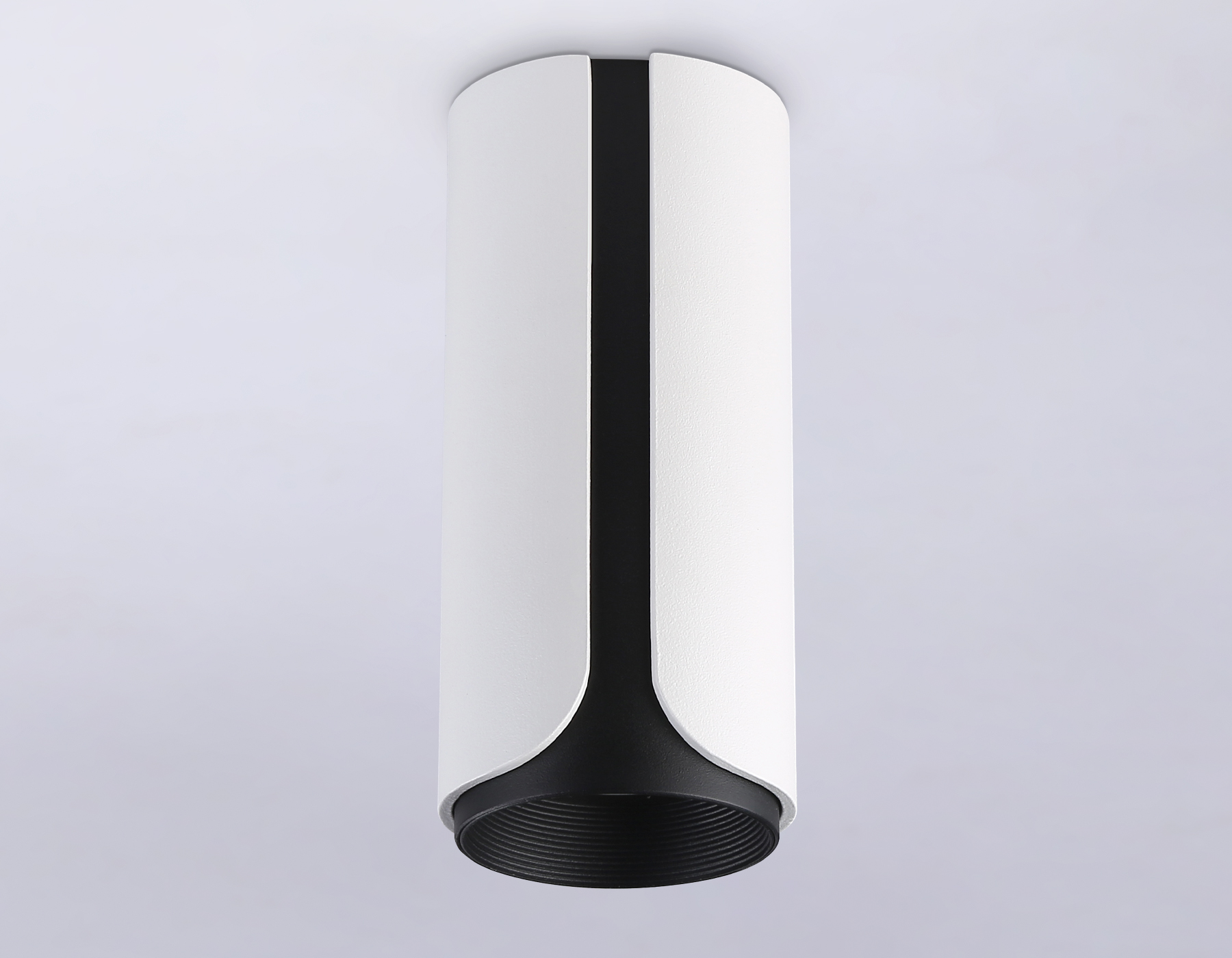 Накладной спот Ambrella TN51588 WH/BK белый/черный GU10 D58*130 Накладной спот Ambrella TN51588 WH/BK белый/черный GU10 D58*130