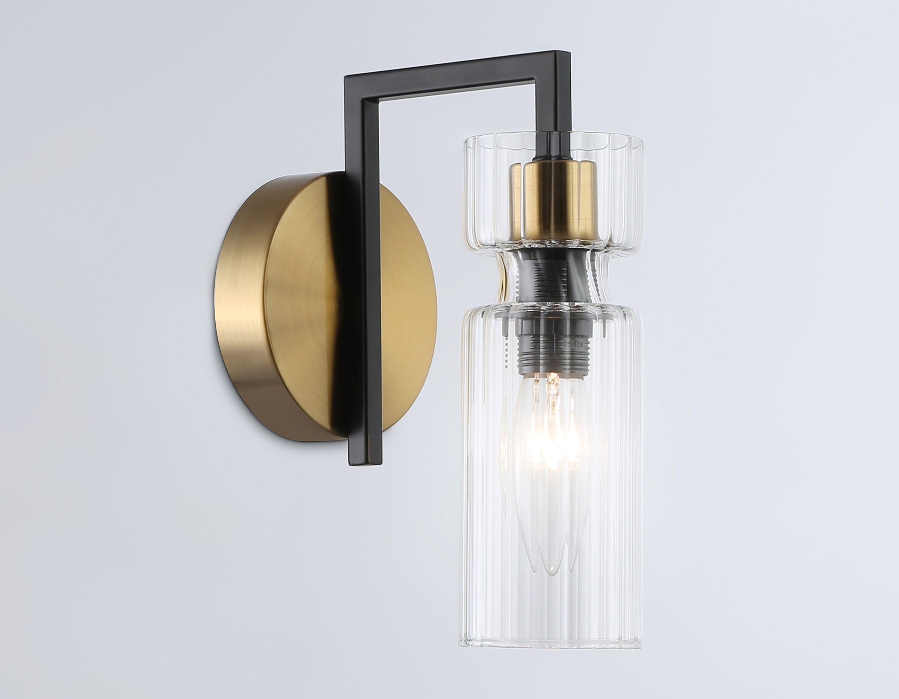 LH56119 BK/BS/CL черный/латунь/прозрачный E14 max 40W 150*100*210 LH56119 BK/BS/CL черный/латунь/прозрачный E14 max 40W 150*100*210
