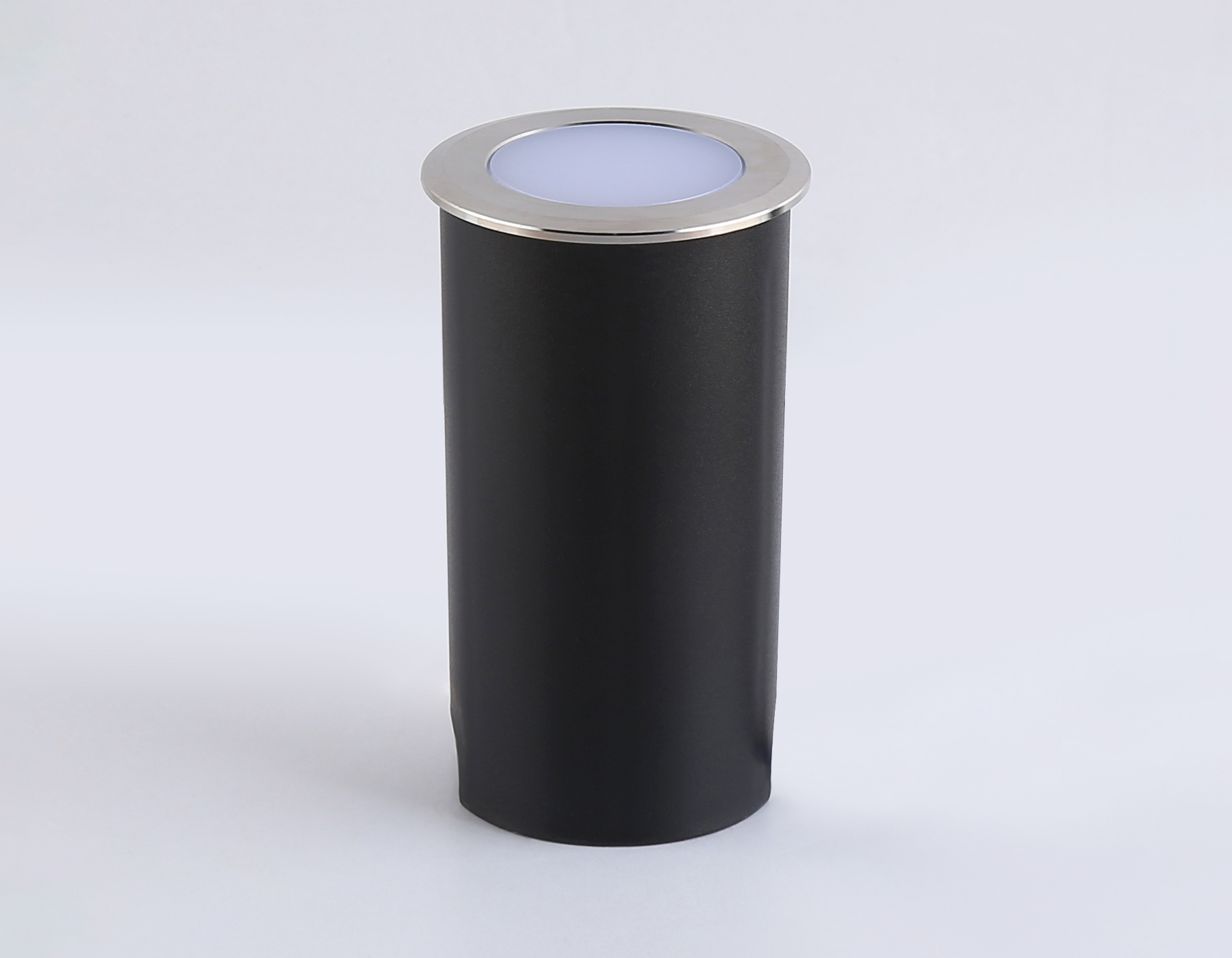 Уличный светильник в грунт ST6513 BK черный IP67 LED 4200K 1W D48*82