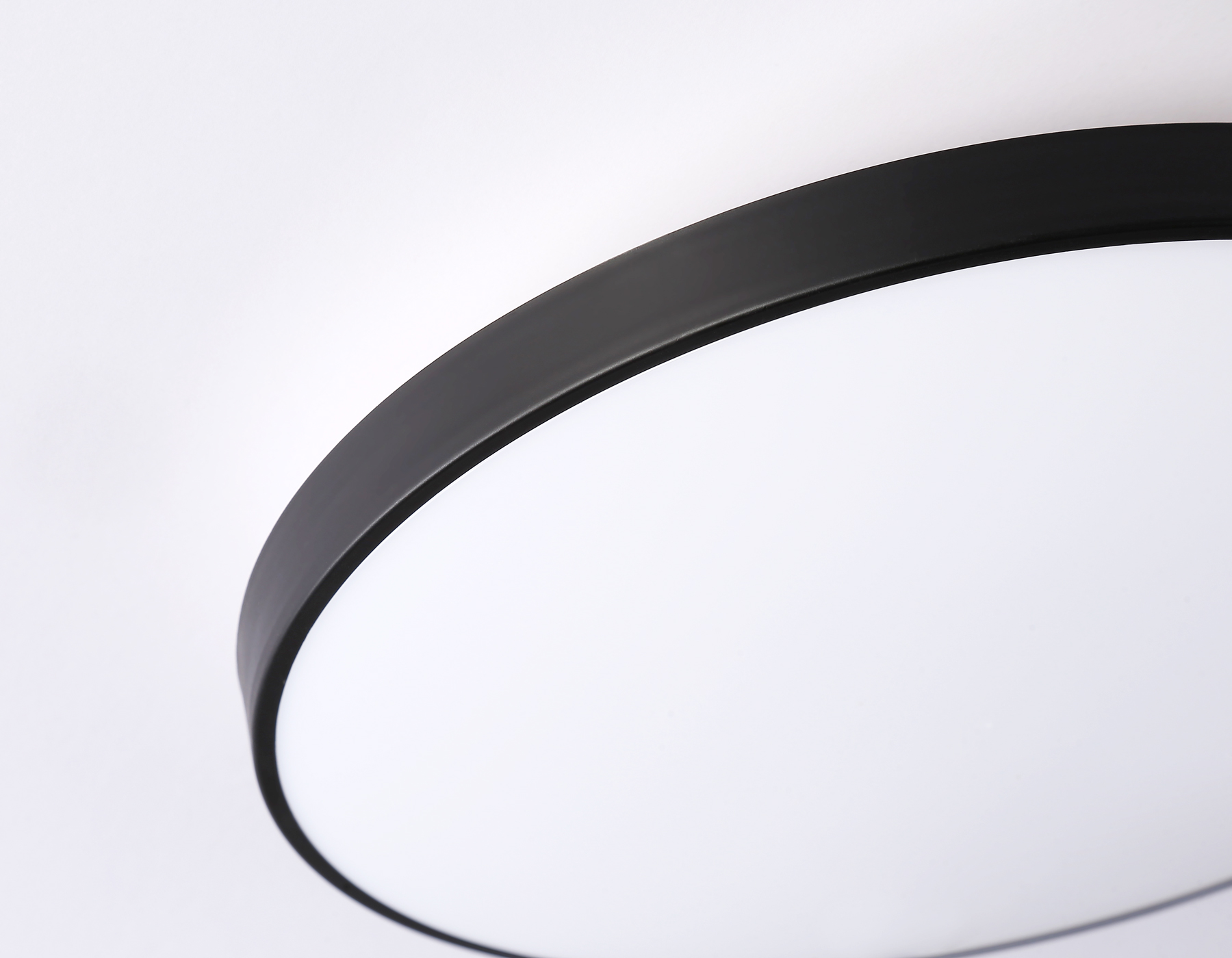 Потолочный светильник Ambrella FZ1224 BK черный IP44 13W 4200K D232*50 (Без ПДУ)