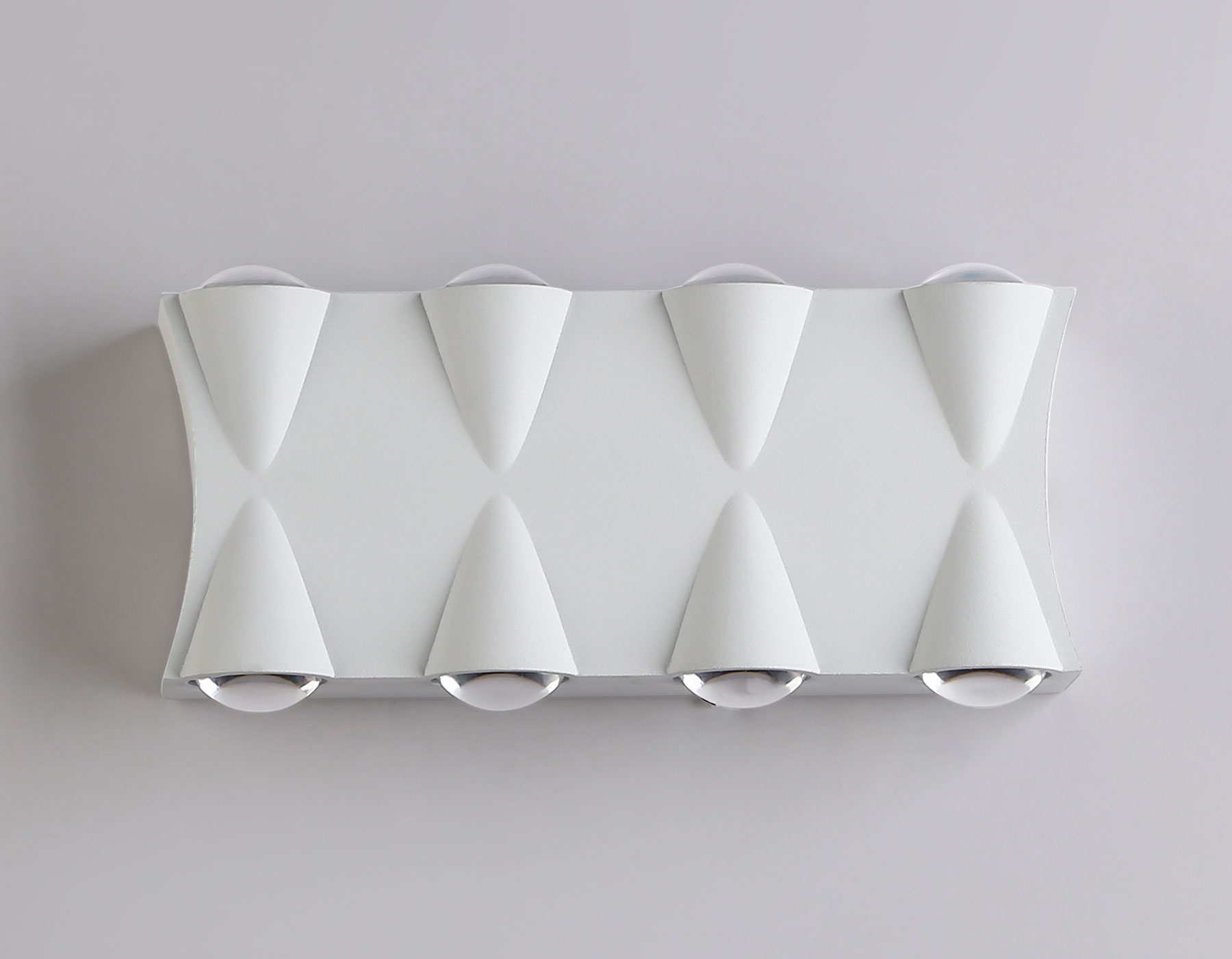 Уличный настенный LED светильник Ambrella ST4490/8 WH белый LED 4200K 8W IP54 190*80*45