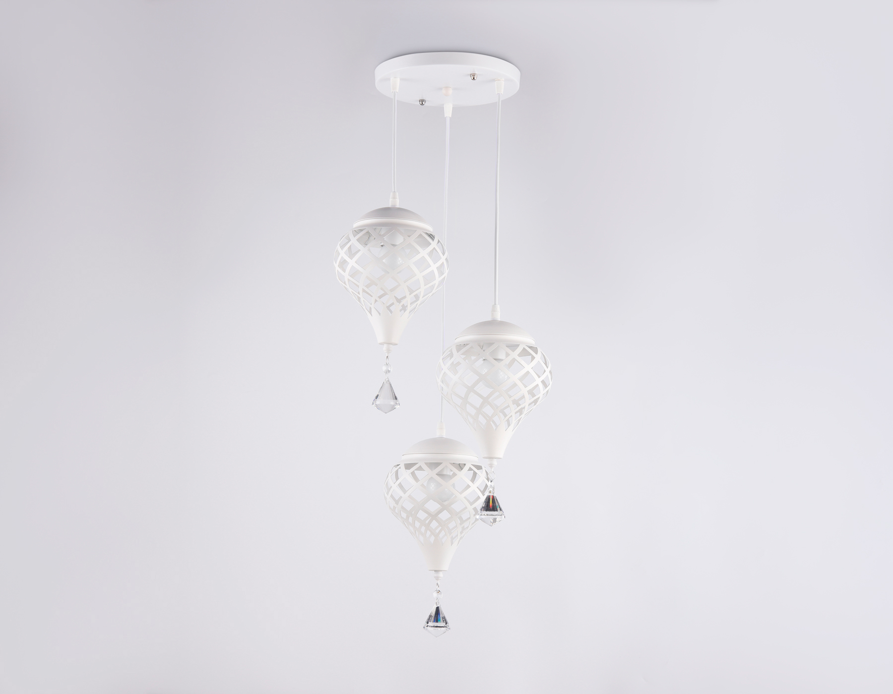 Светильник подвесной Ambrella TR8443/3 WH белый E27/3 max 40W D350*800 Светильник подвесной Ambrella TR8443/3 WH белый E27/3 max 40W D350*800