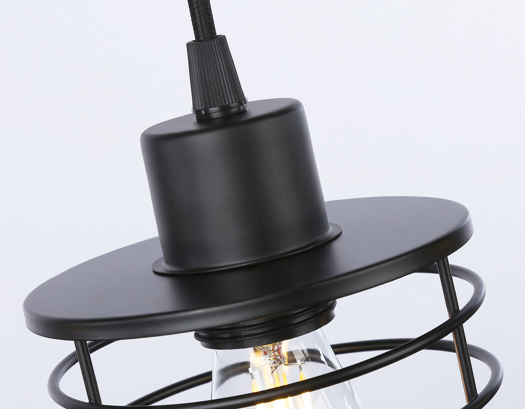 Подвесной светильник TR8075/3 BK черный E27*3 max 40W 582*120*1040