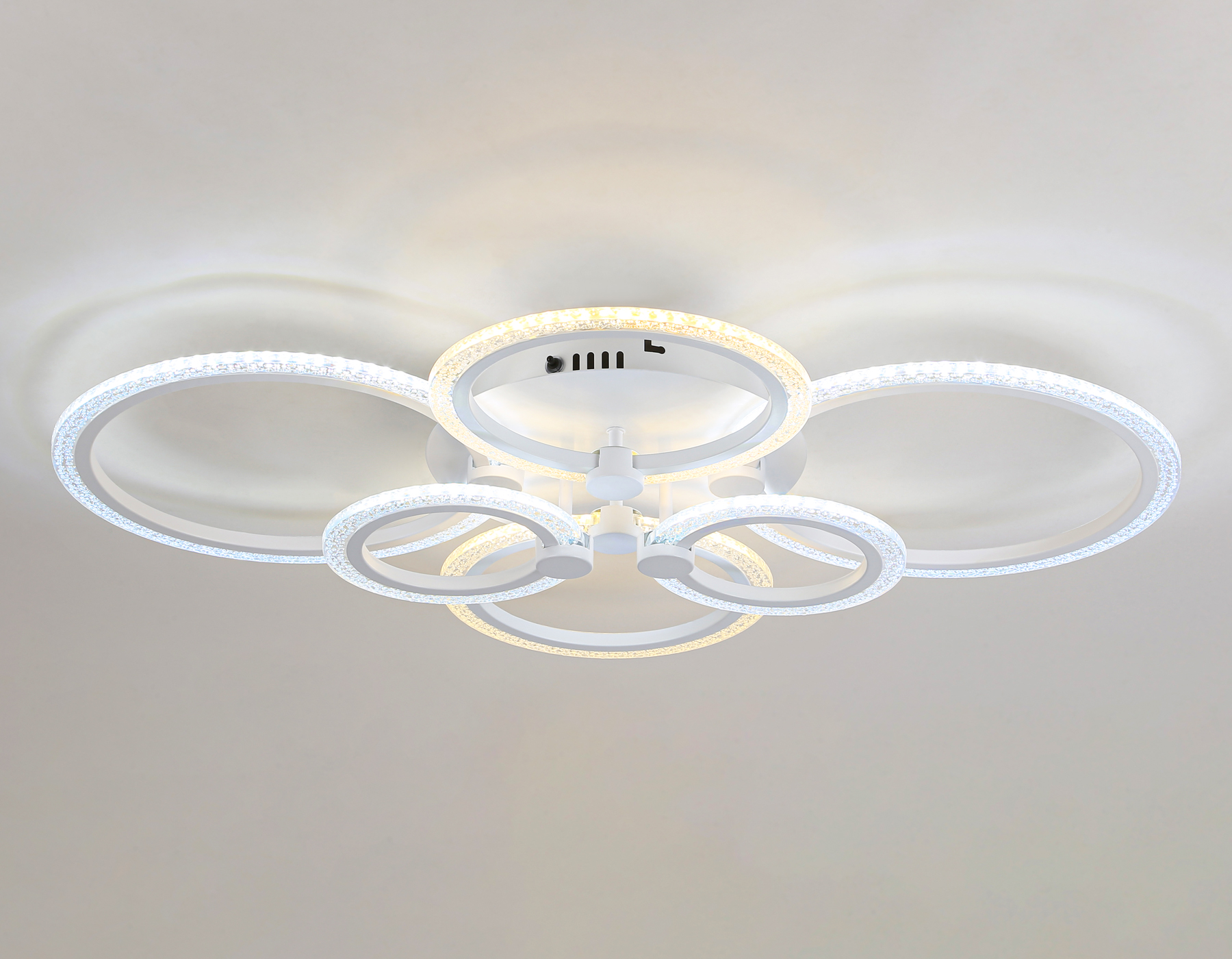 Потолочный светодиодный светильник с пультом Ambrella FA4065/6 WH белый 4200K/3000+6400K/6400K+3000K 65W 645*450*120 (ПДУ ИК)