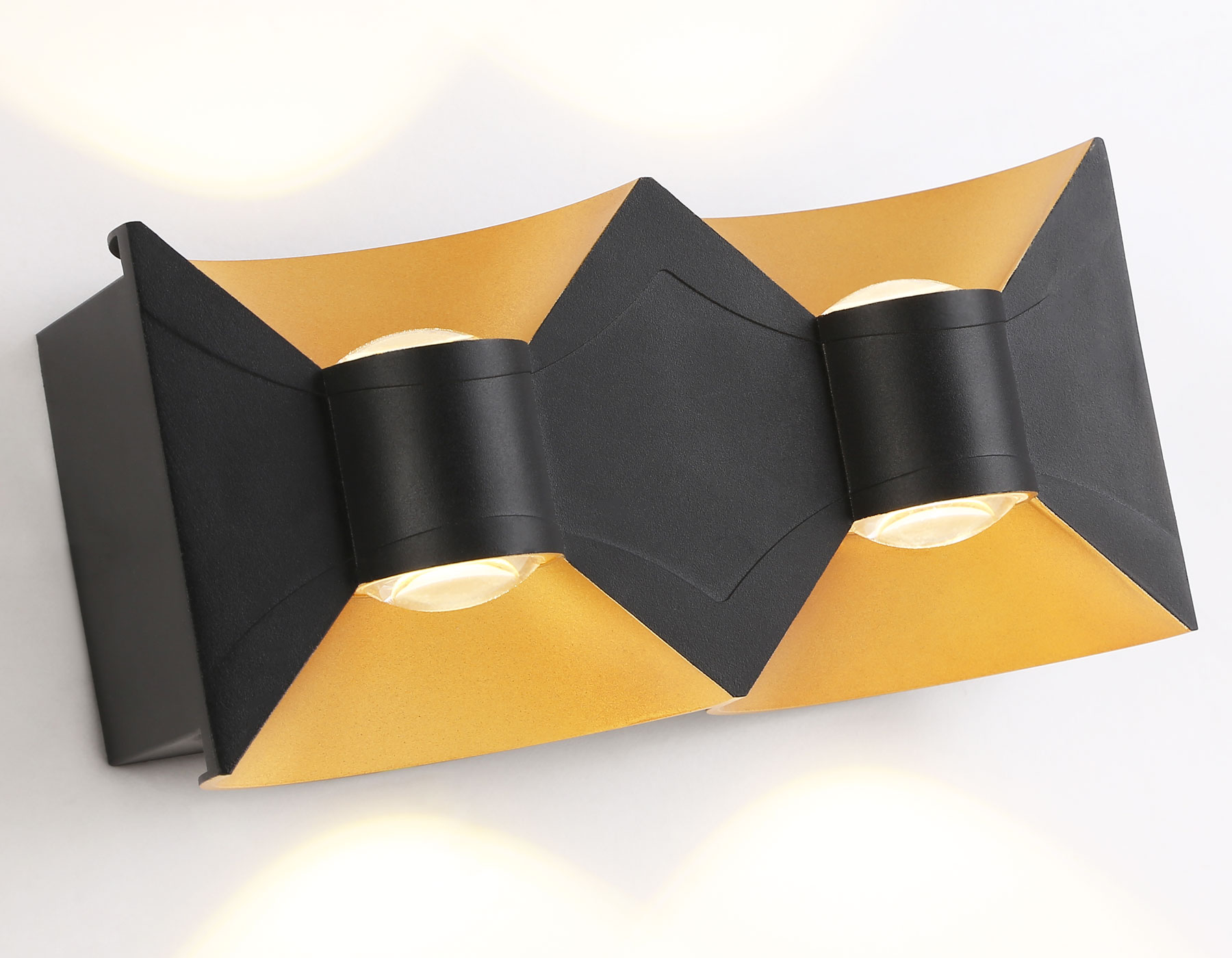 Уличный настенный LED светильник Ambrella ST4477/4 BK/GD черный/золото LED 4200K 11W IP54 180*90*55