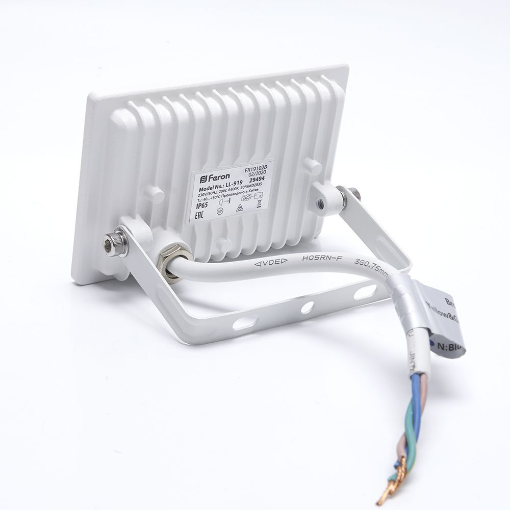 Светодиодный прожектор Feron LL-919 IP65 20W 6400K Светодиодный прожектор Feron LL-919 IP65 20W 6400K