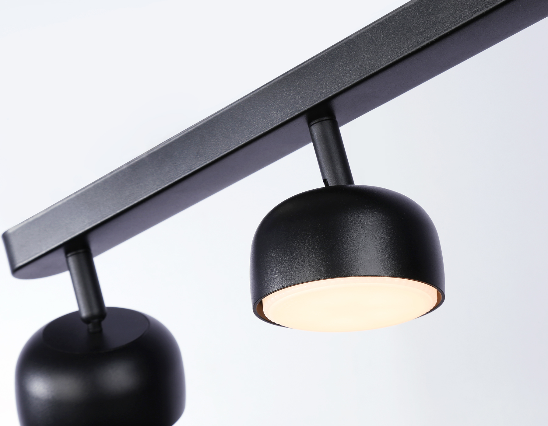 Накладной поворотный спот Ambrella TN71018/3 BK черный GX53/3 max 12W 400*80*90