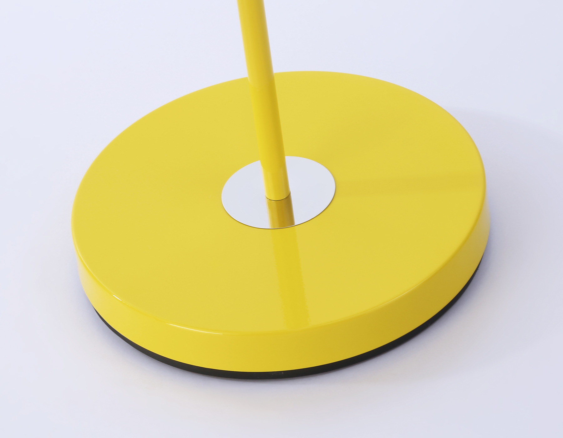 Торшер Ambrella TR97659 YL желтый E27 max 40W D140*1450