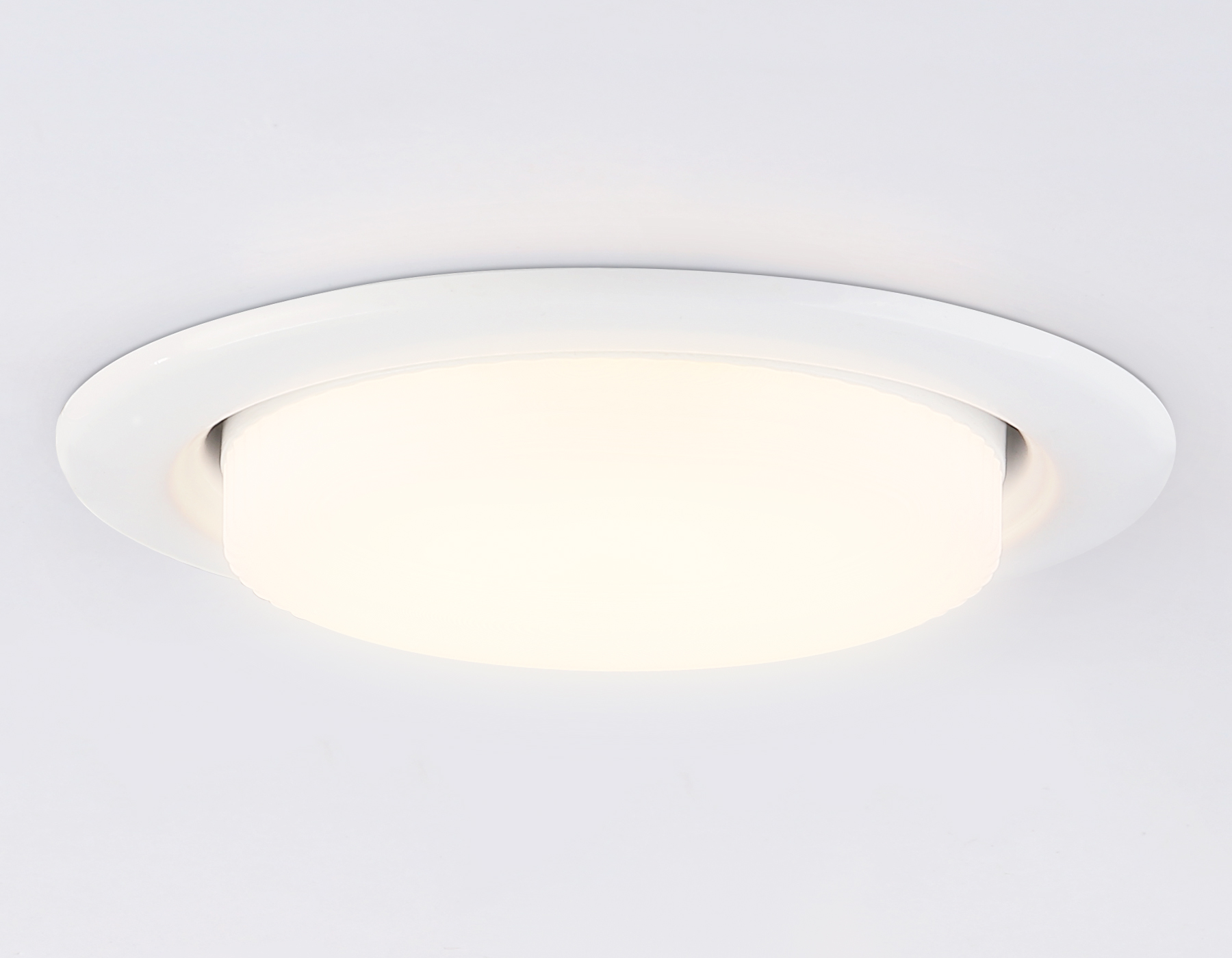 Встраиваемый светильник Ambrella G10101 WH белый GX53 max 12W D106*38