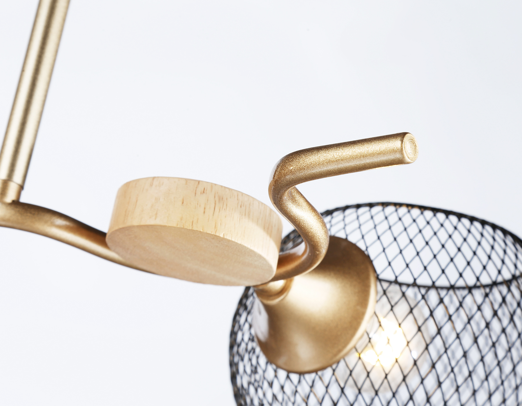 Светильник потолочный Ambrella TR80162/2 BK/GD черный/золото E27/2 max 40W 550*360*220