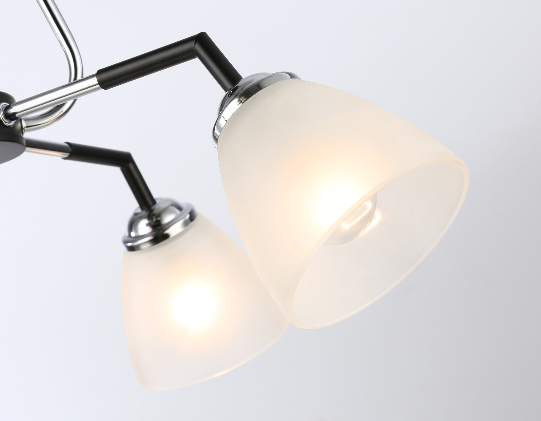 Подвесной светильник TR303293/4 BK/CH/FR черный/хром/белый матовый E27*4 max 60W D590*380 Подвесной светильник TR303293/4 BK/CH/FR черный/хром/белый матовый E27*4 max 60W D590*380